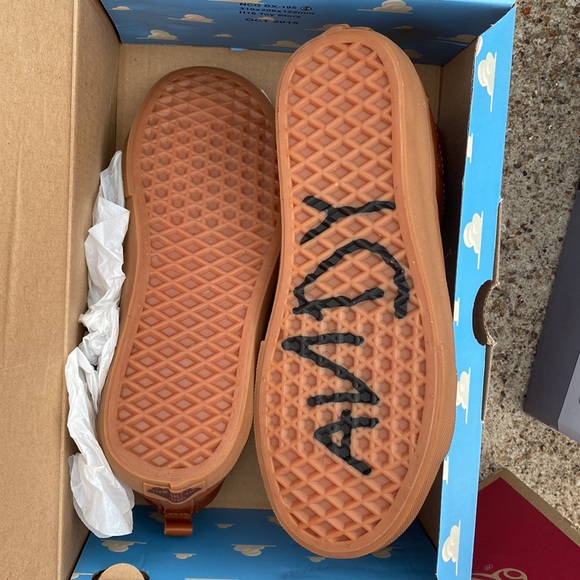 Toy Story Vans - Picture 3 of 3